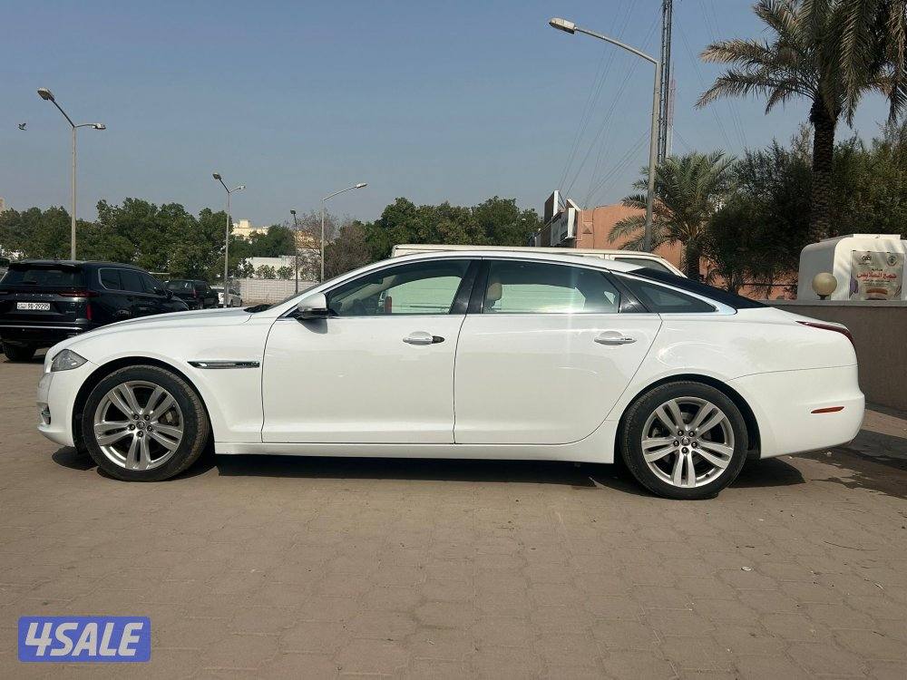 للبيع جاكوار XJ L/20123