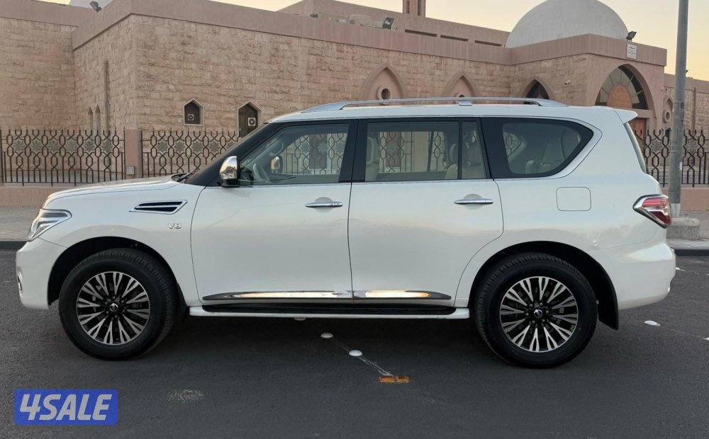 باترول 2013 صبغ الوكاله ماعدا باب الدبه الفل7