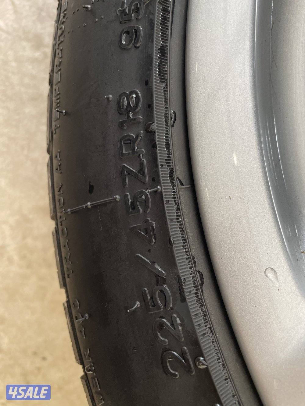 4 رنقات بورش كاريرا 997 أصلية بحاله ممتازة3