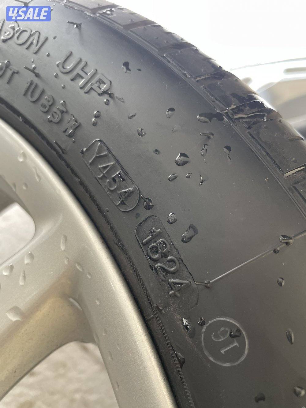 4 رنقات بورش كاريرا 997 أصلية بحاله ممتازة4