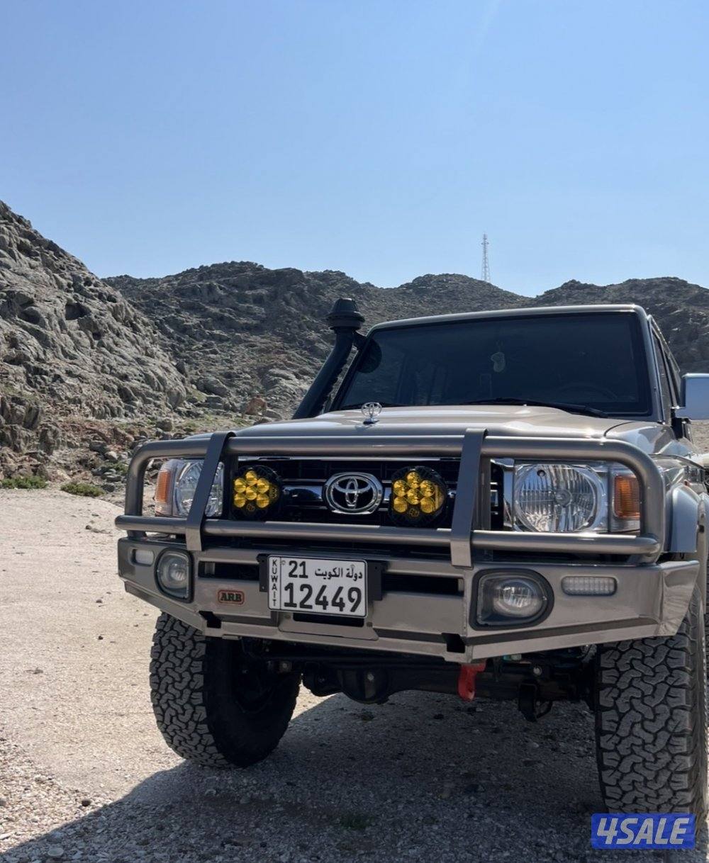 للبيع جيب نص موديل ٢٠٢٢0