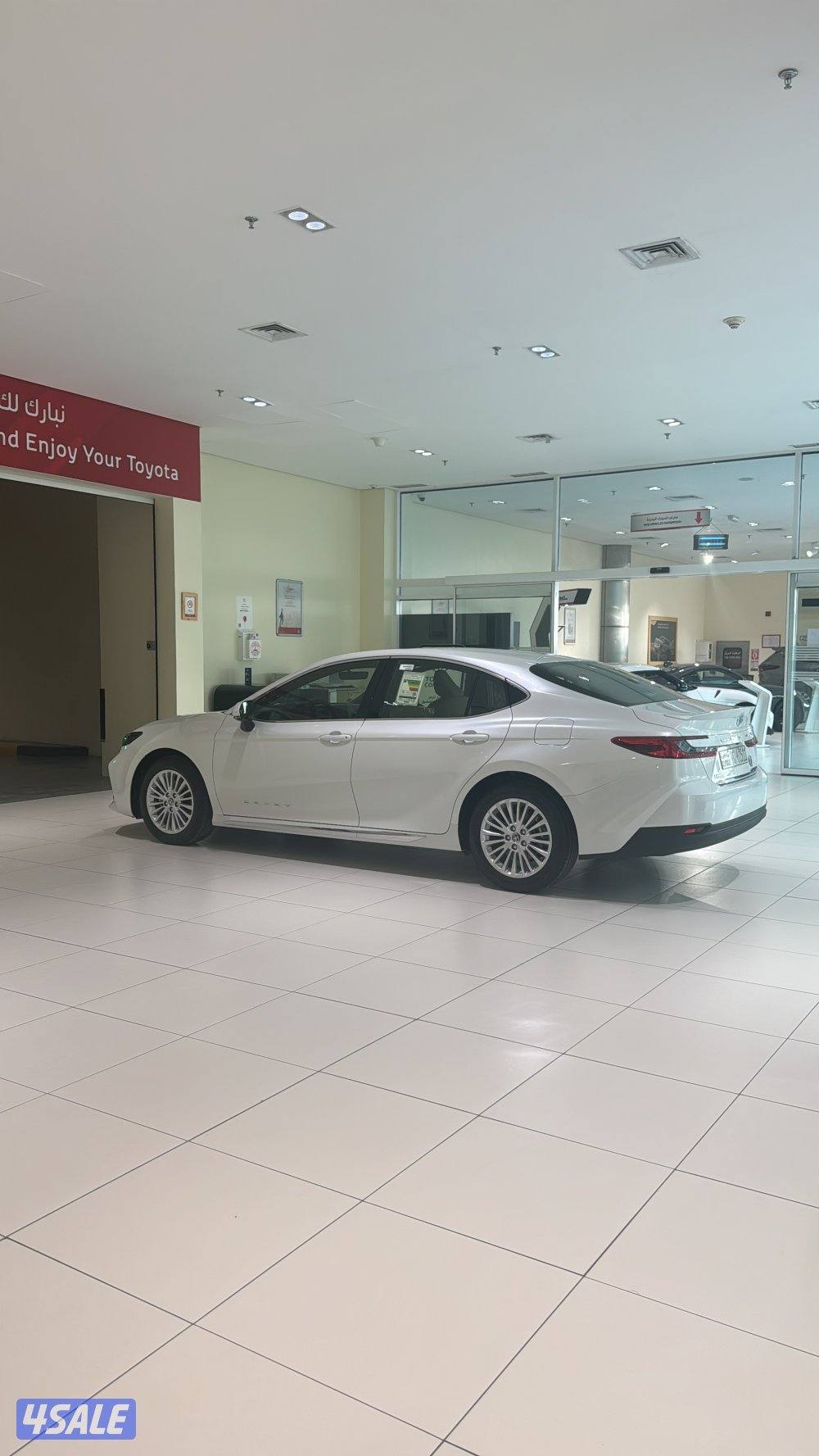 كامري 2025 LE اصفار0