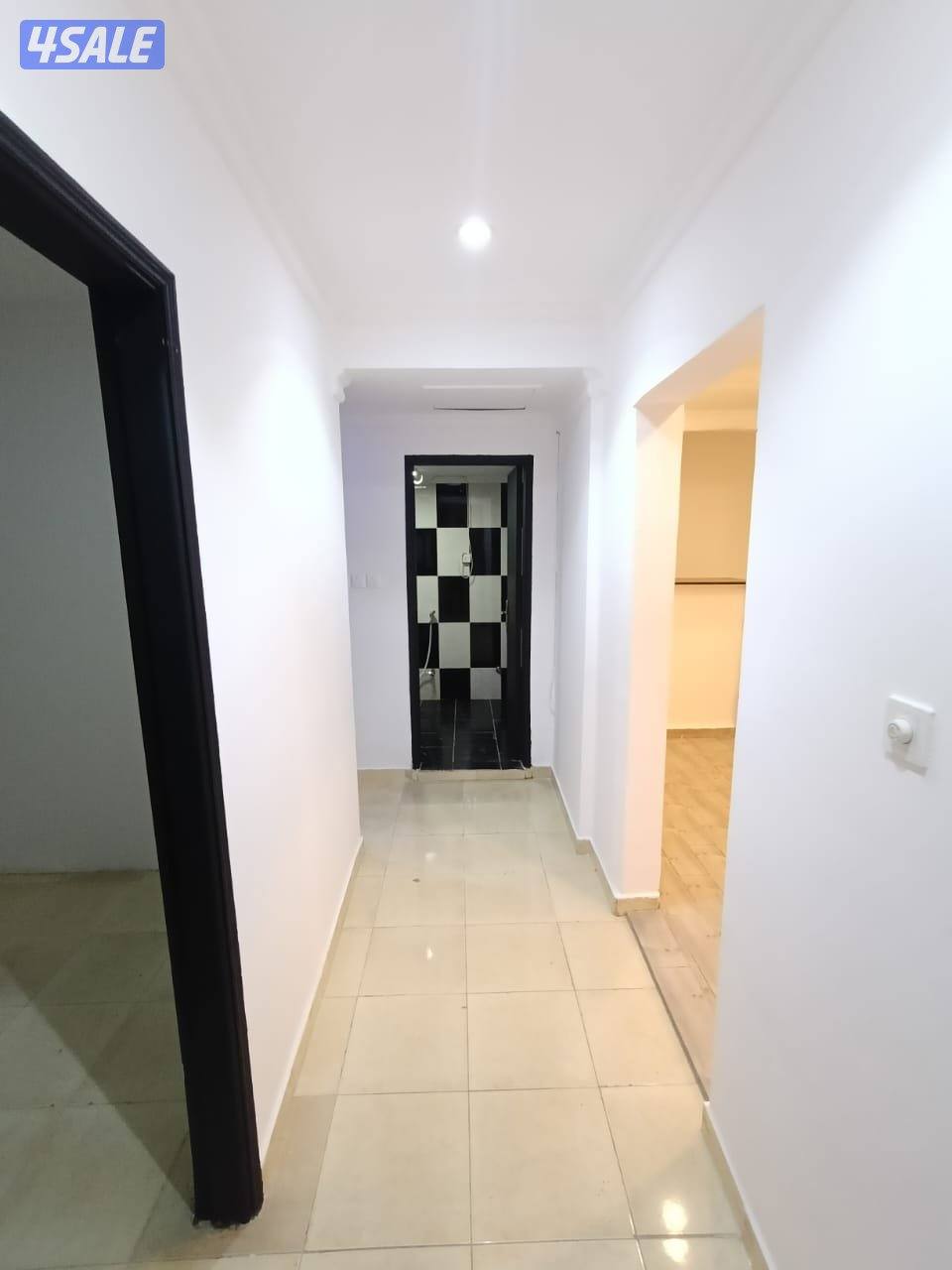 يوجد لدينا شقق للإيجار بحولي غرفتين وصالة ومطبخ وحمام نفس الصور استلام9