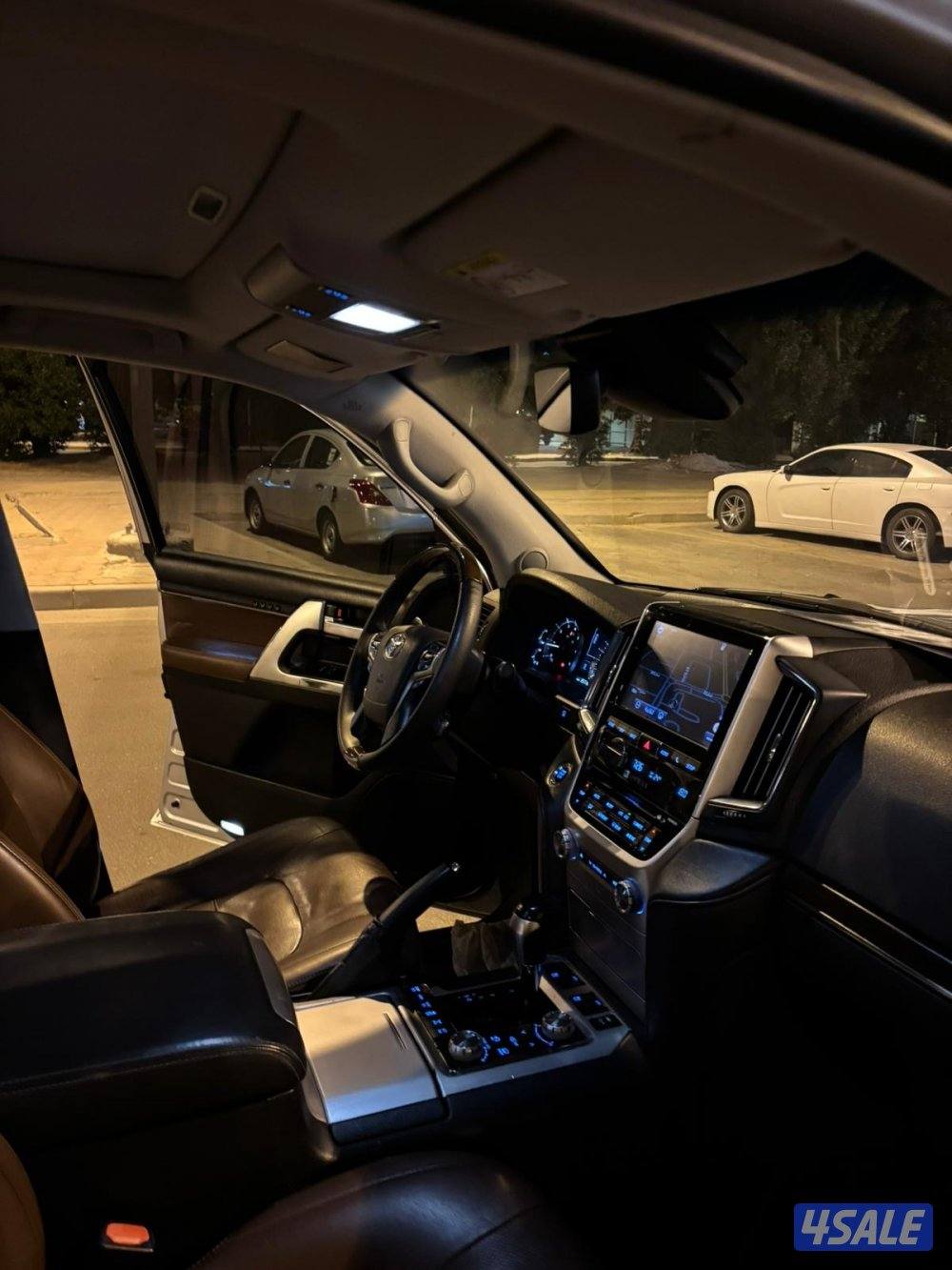 للبيع vxr موديل 2019 درجة اولى4