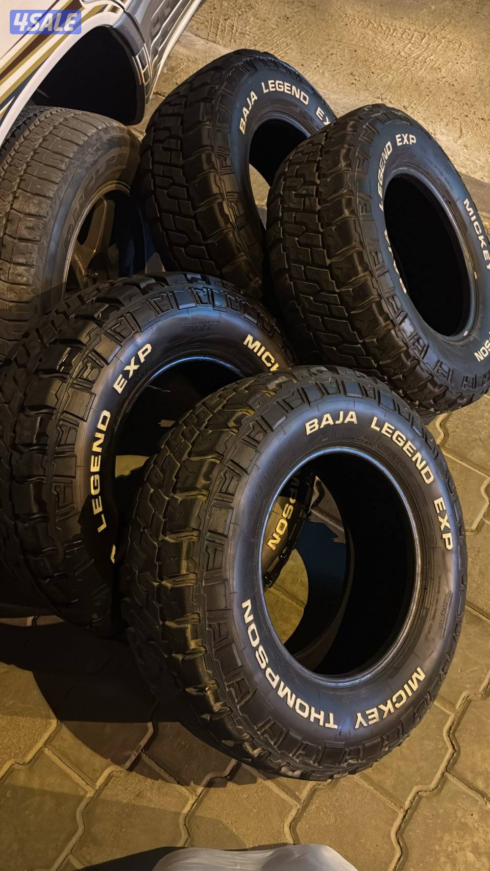 للبيع اربع تواير ميكي تومسن1