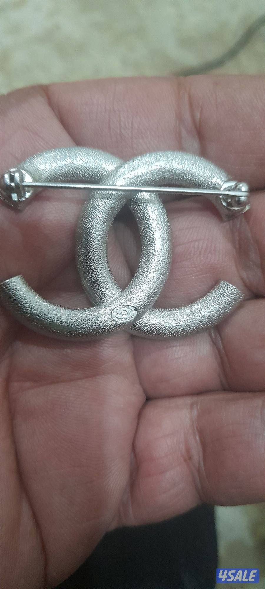 بروش شانيل1