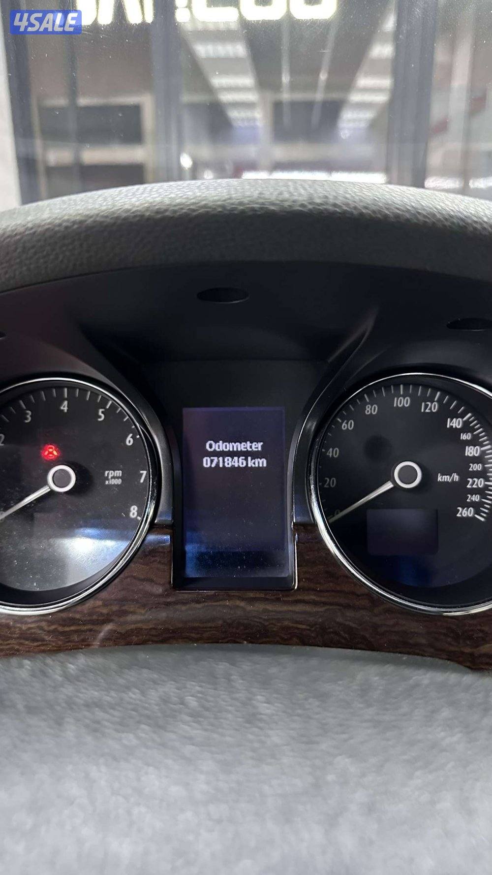 سيارة مخزنة بحالة الوكالة نظيفة جدآ سيرفس ب الوكالة  تواير جديدة وكالة7