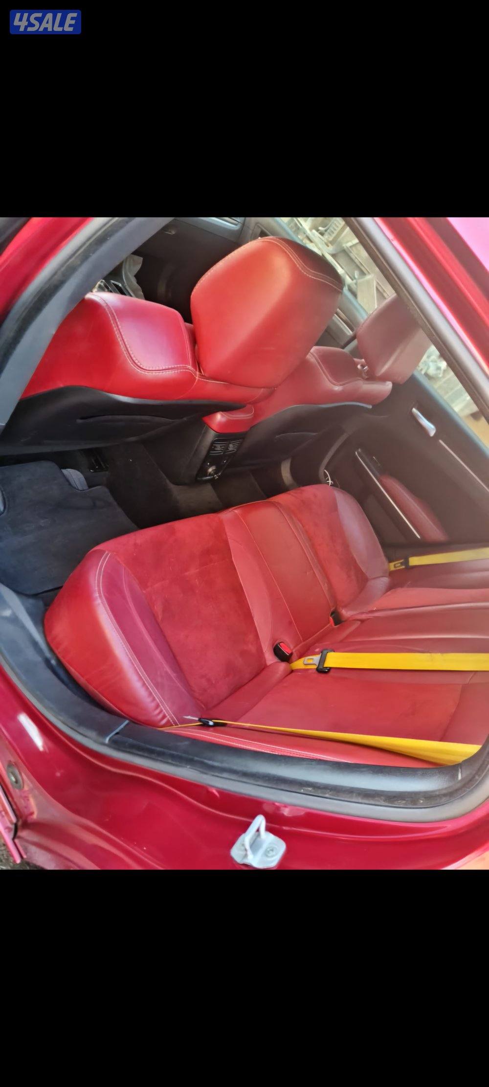 للبيع كرايسلر srt8 20142