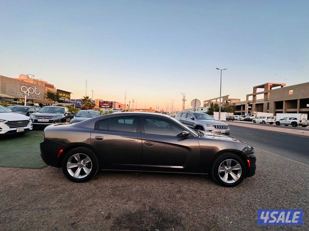🚘 دودج - تشارجر 2021 -3