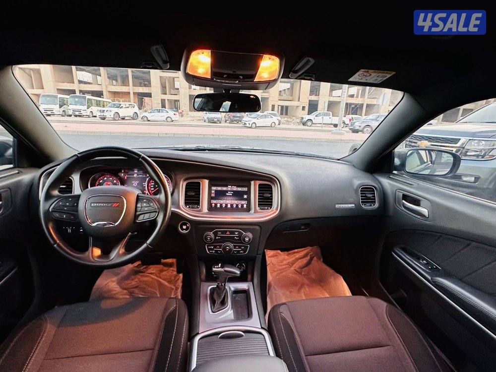 🚘 دودج - تشارجر 2021 -10