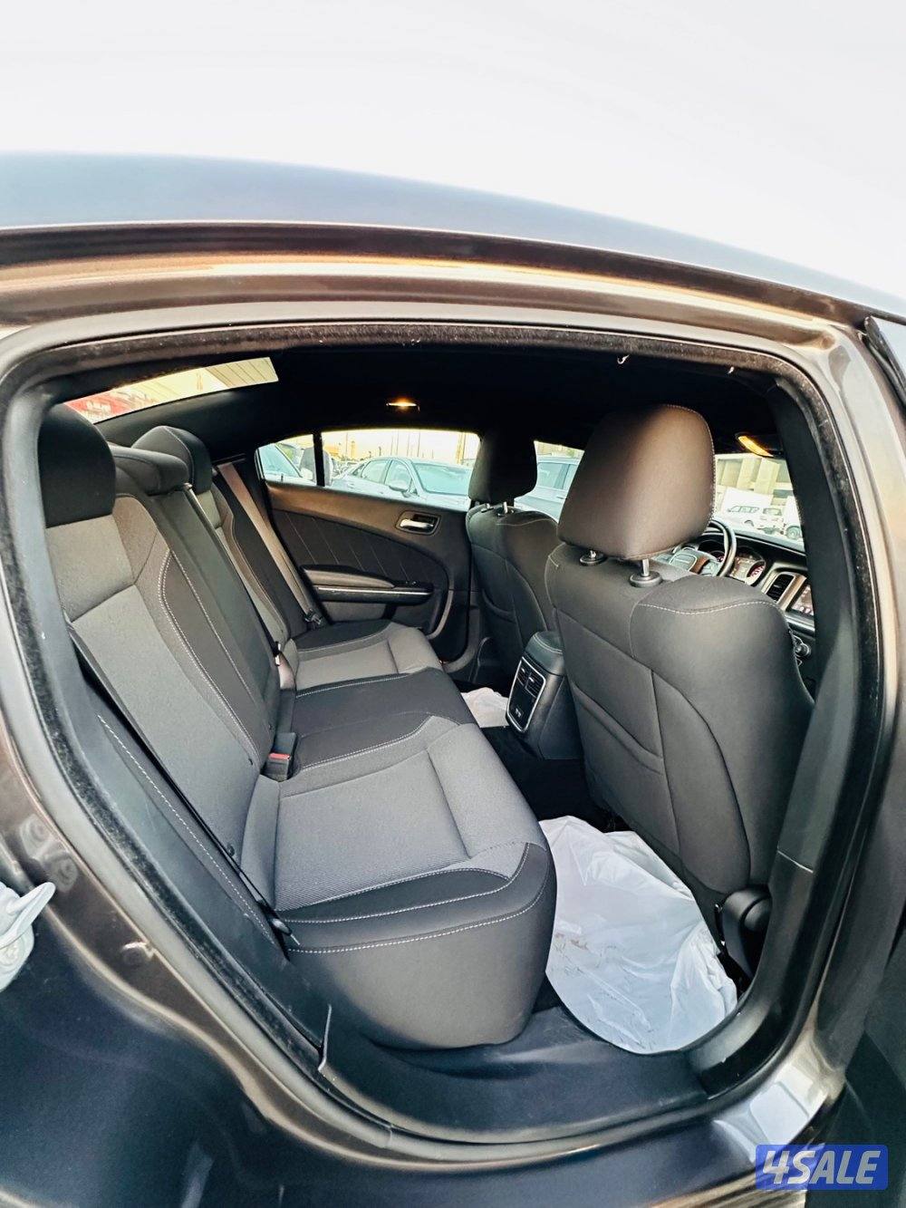 🚘 دودج - تشارجر 2021 -12