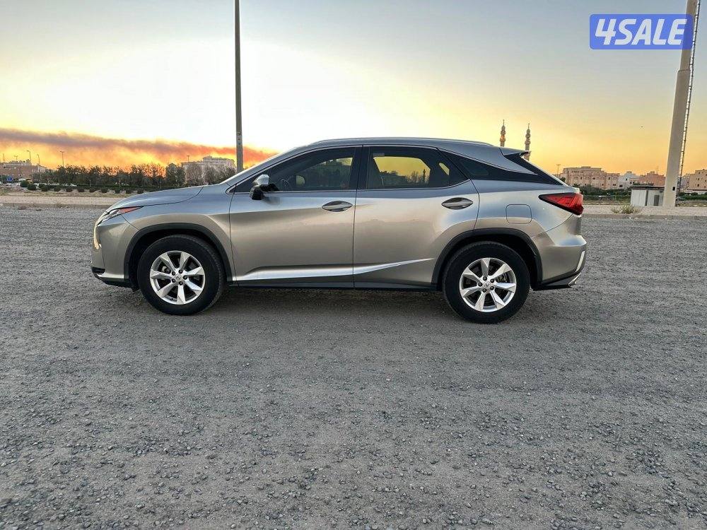 لكزس RX 350 موديل ٢٠١٧ ماشي ٩٧ الف3