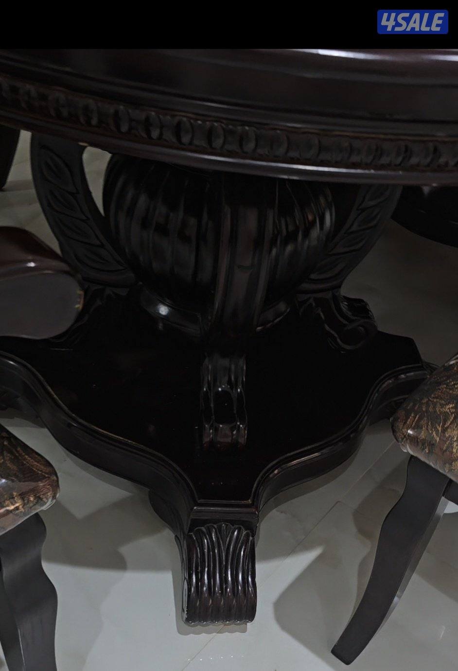 طاوله طعام ٨ كراسي مستعمل2