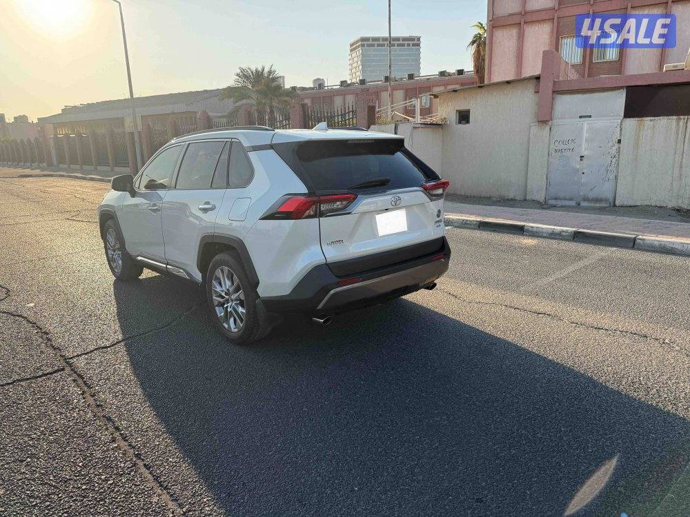 Toyota RAV4 2019 full option 4WD1