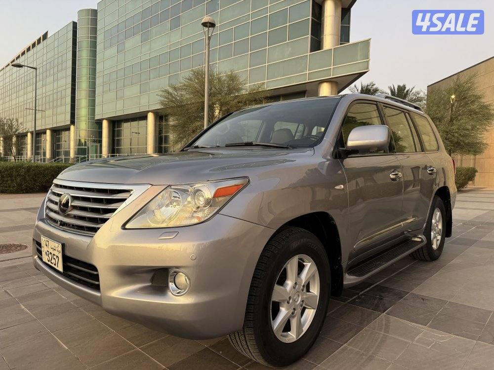 للبيع : جيب لكزس LX 570 : صبغ وكاله0