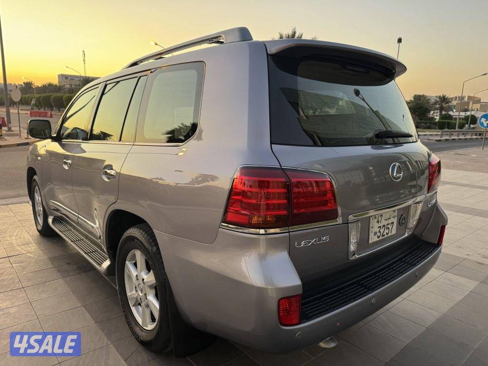 للبيع : جيب لكزس LX 570 : صبغ وكاله1