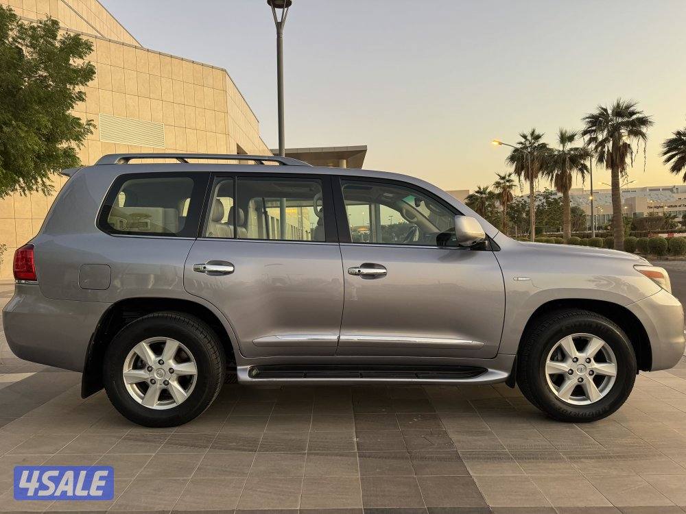 للبيع : جيب لكزس LX 570 : صبغ وكاله6