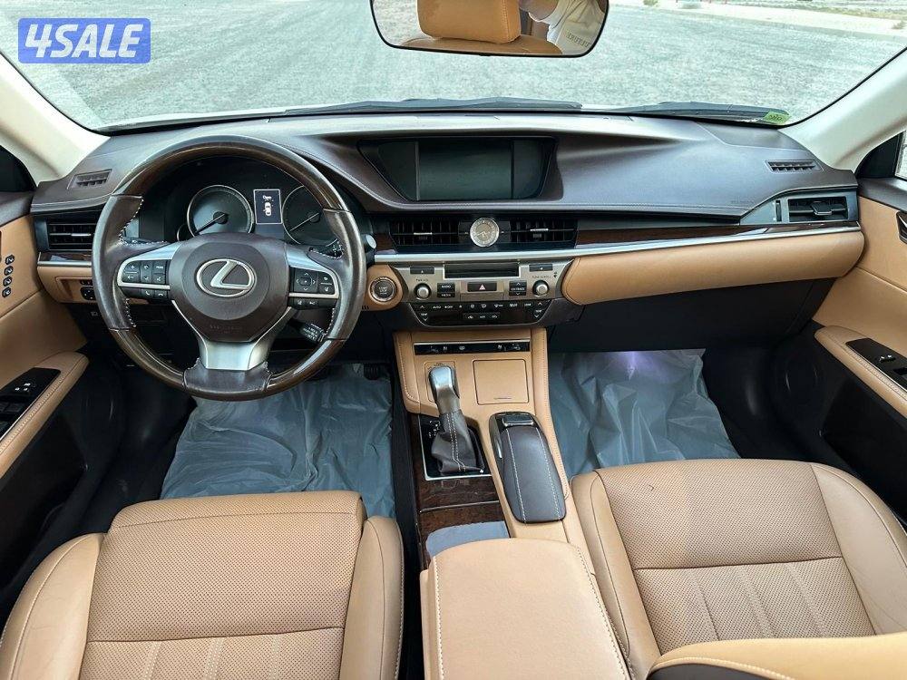لكزس ES 350 موديل ٢٠١٦ ماشي ٨٣ ألف10