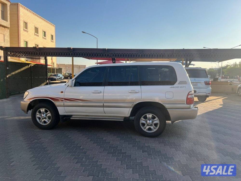 للبيع لاند كروز ٢٠٠٣3