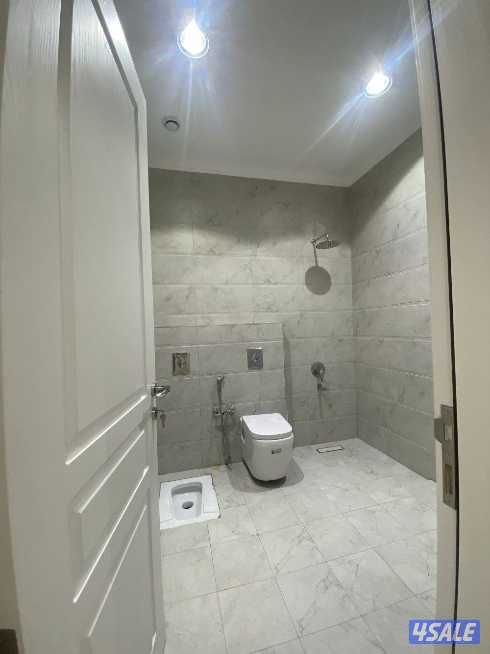 للايجار شقه كبيره الصباحيه 4غرف و صاله13