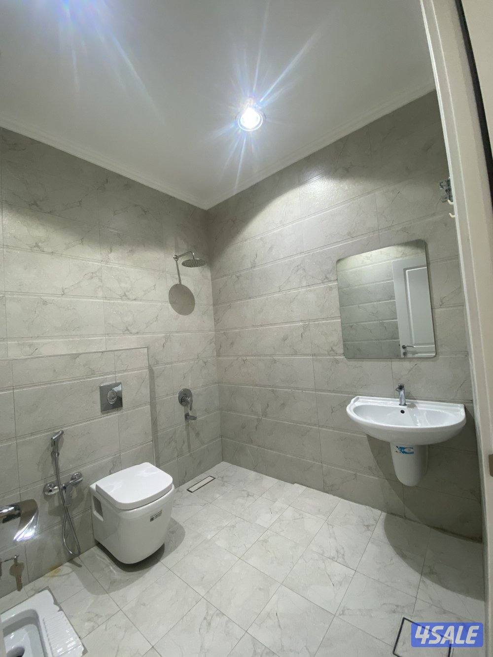 للايجار شقه كبيره الصباحيه 4غرف و صاله14