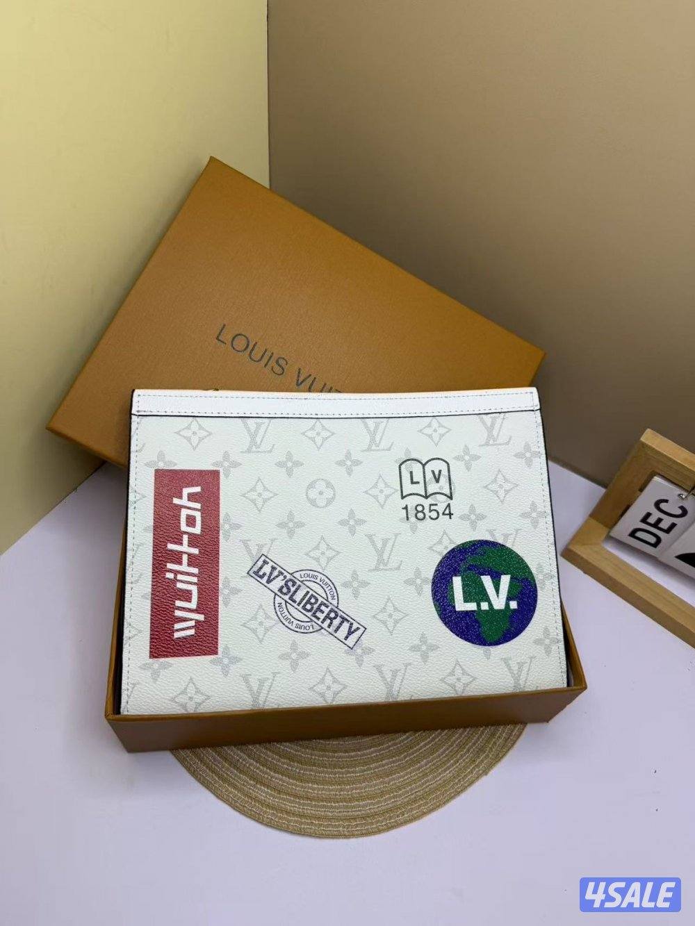 اقوى تشكيله شنط يد رجاليه الدرجه الاولى3