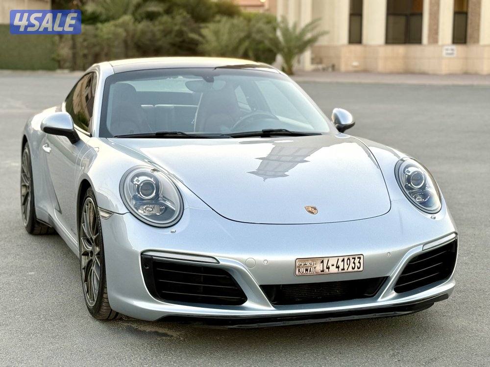 بحالة ممتازه صبغ الوكالة موديل ٢٠١٧ داخلية احمر عداد ١٢٤ الف4