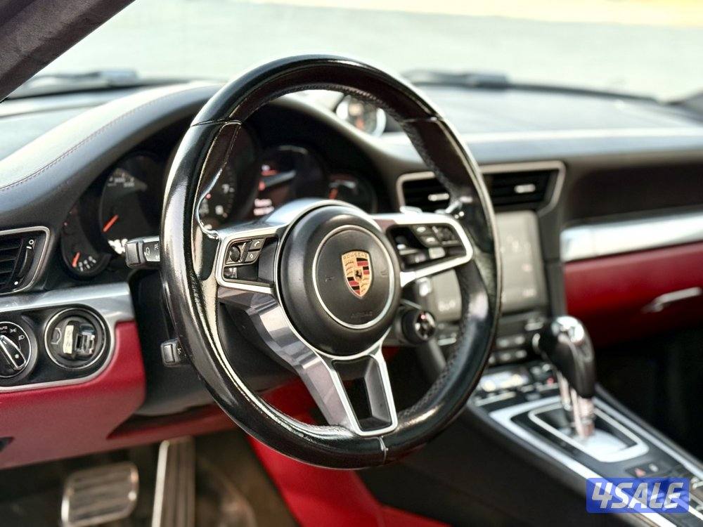 بحالة ممتازه صبغ الوكالة موديل ٢٠١٧ داخلية احمر عداد ١٢٤ الف8