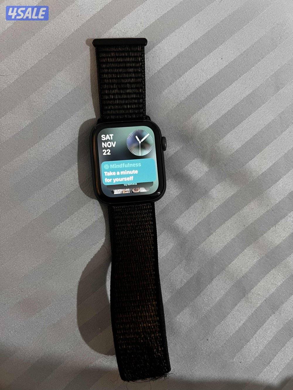 Apple watch series 6 gps 44mm used good   Condition without carton0