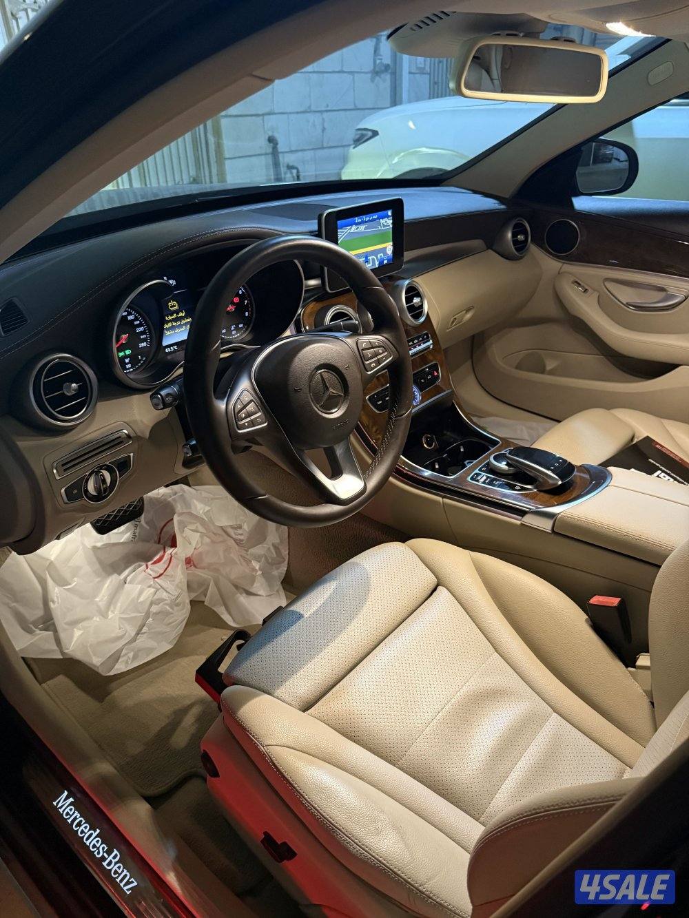 مرسيدس c200/2015 شاصي جيد صبغ وكالة اسود داخليه بيج10