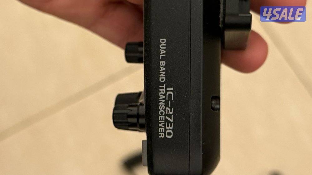 للبيع فقط شاشة ايكوم icom والريشة جدد غير مستخدمين1