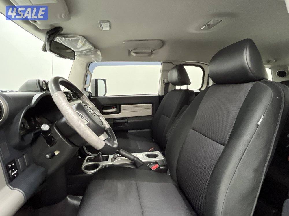 TOYOTA FJ CRUISER 22FJH2_U5