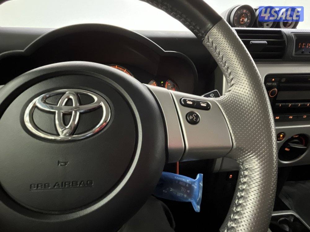 TOYOTA FJ CRUISER 22FJH2_U7