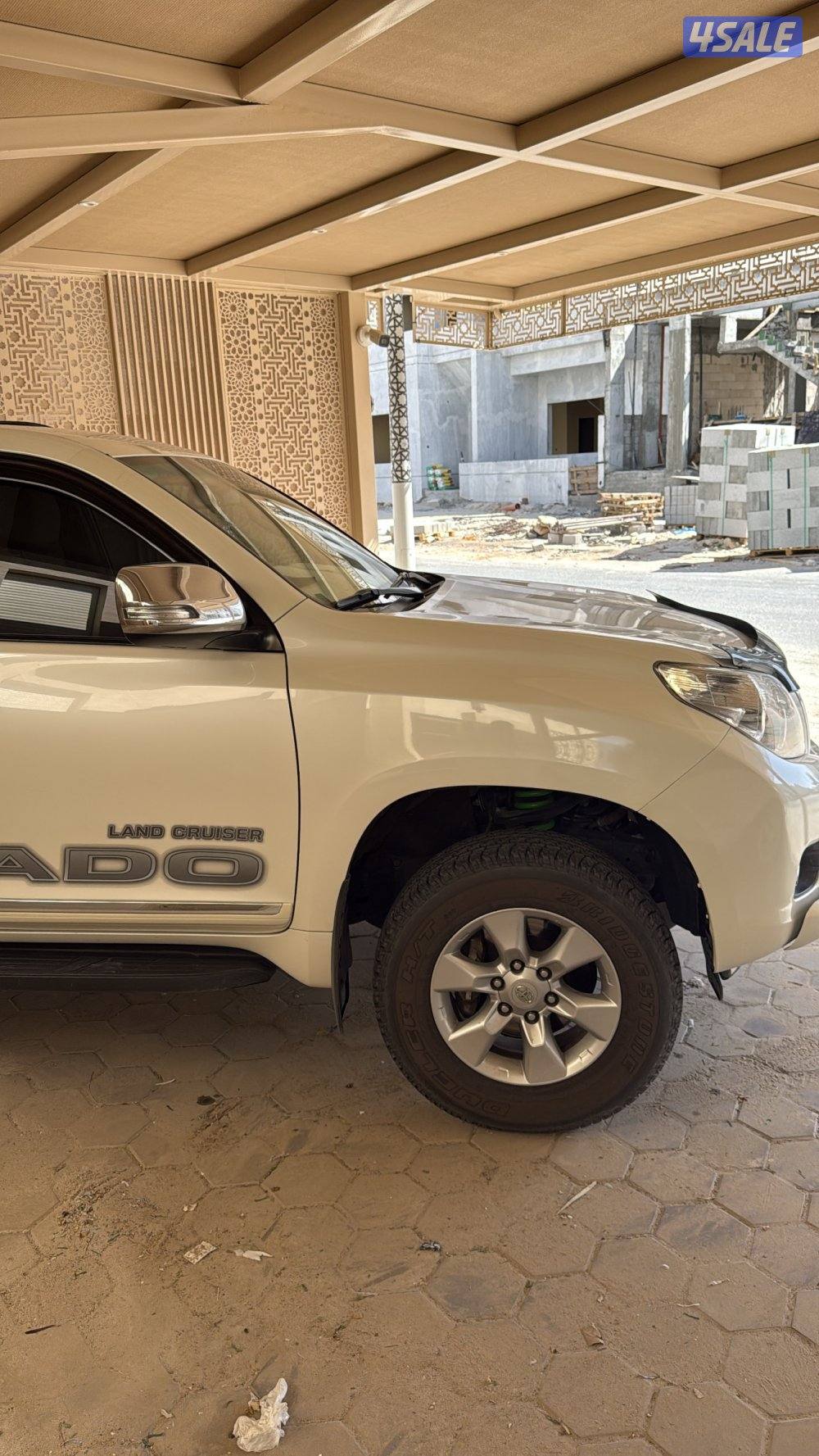 للبيع برادو نظيف جدا ونادر بحالة وكاله5