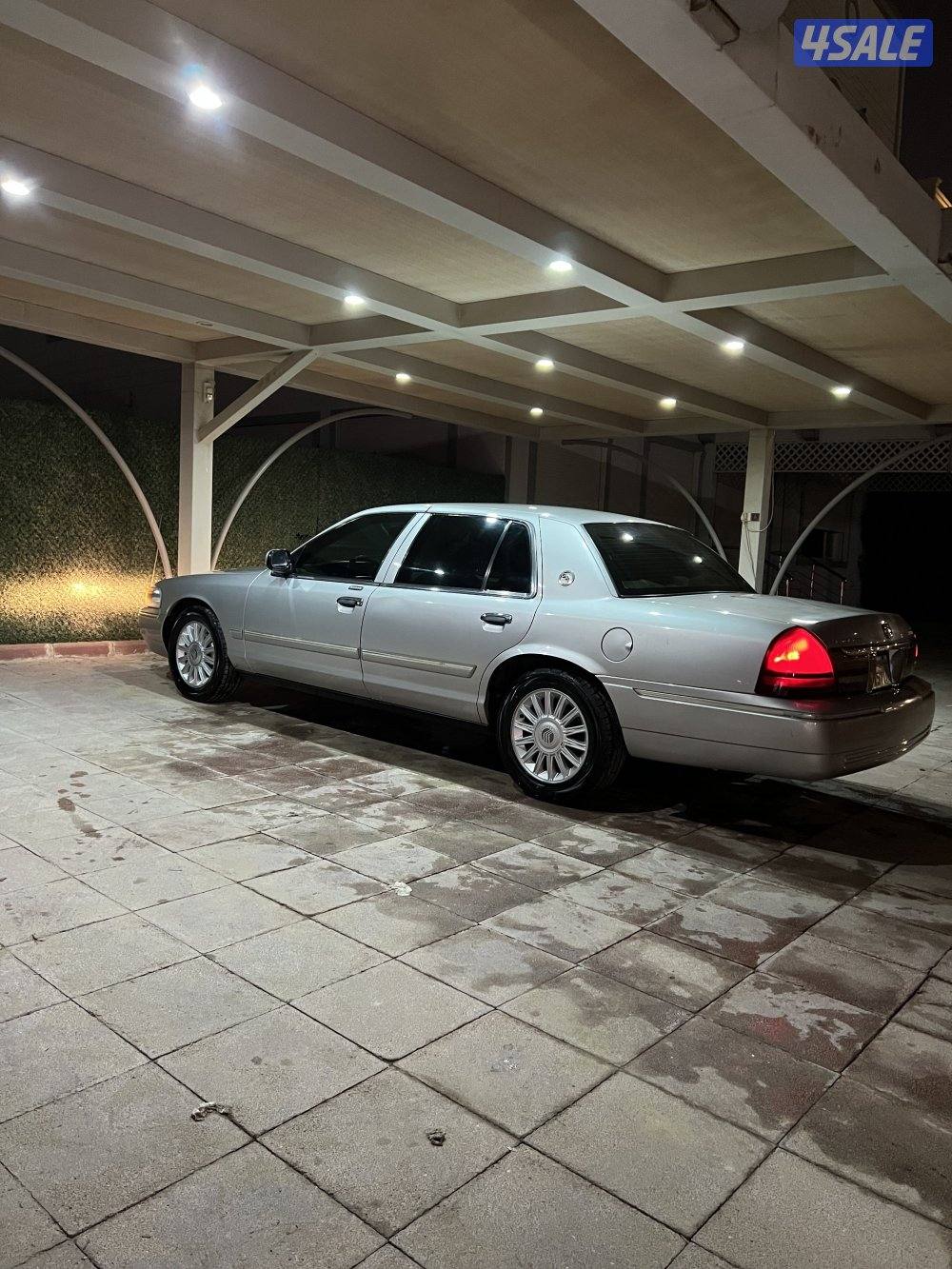 فورد ماركيز لارج موديل 2009 GLS صبغ الوكالة0