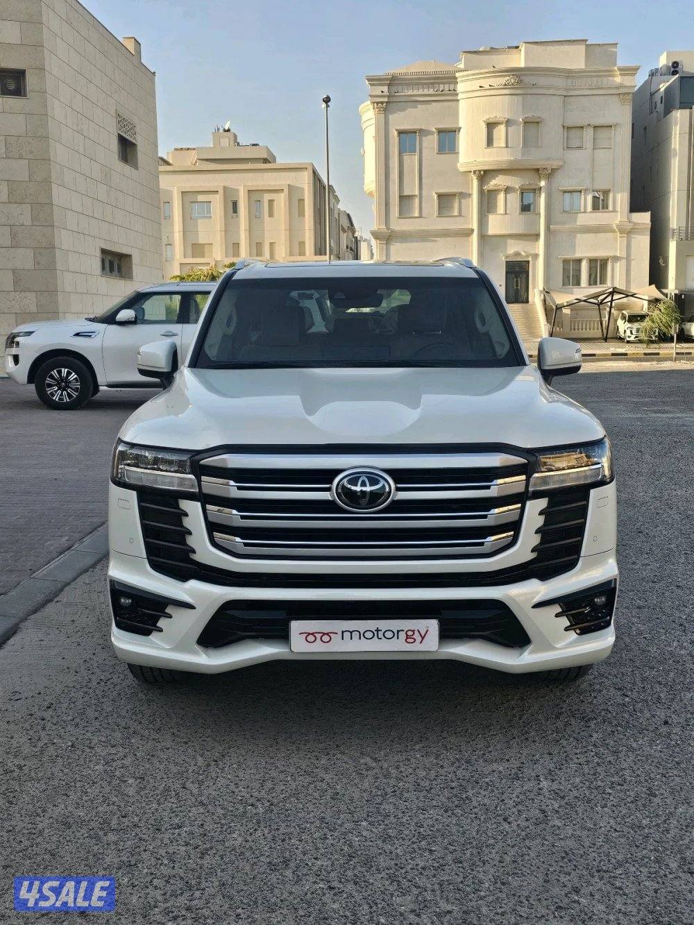 لاند كروزر ايرو اس 20233