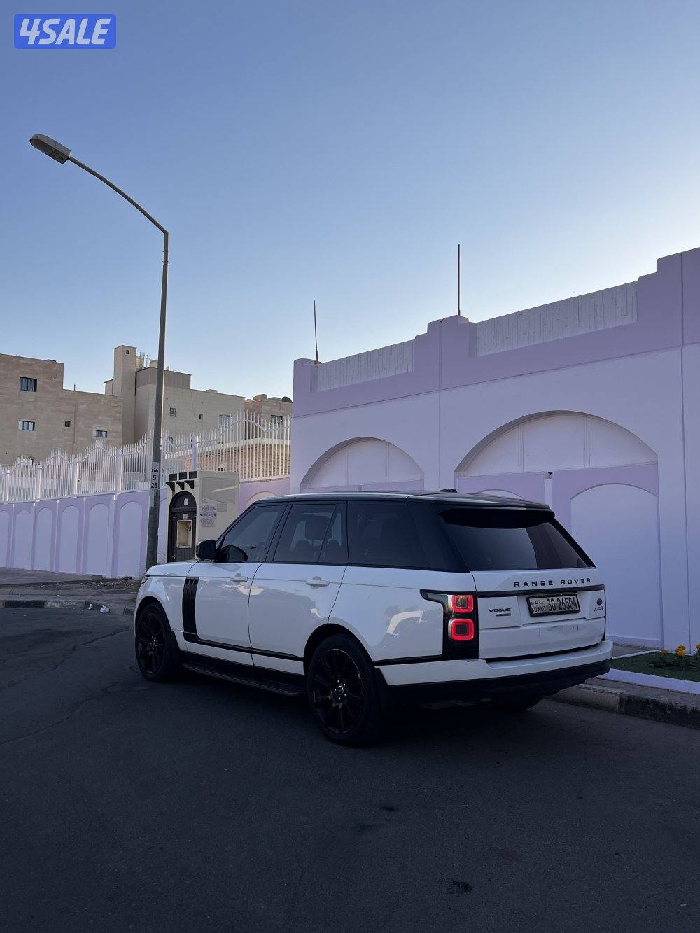 رنج روفر ڤوج 8 سلندر الغانم بدون سوبر3