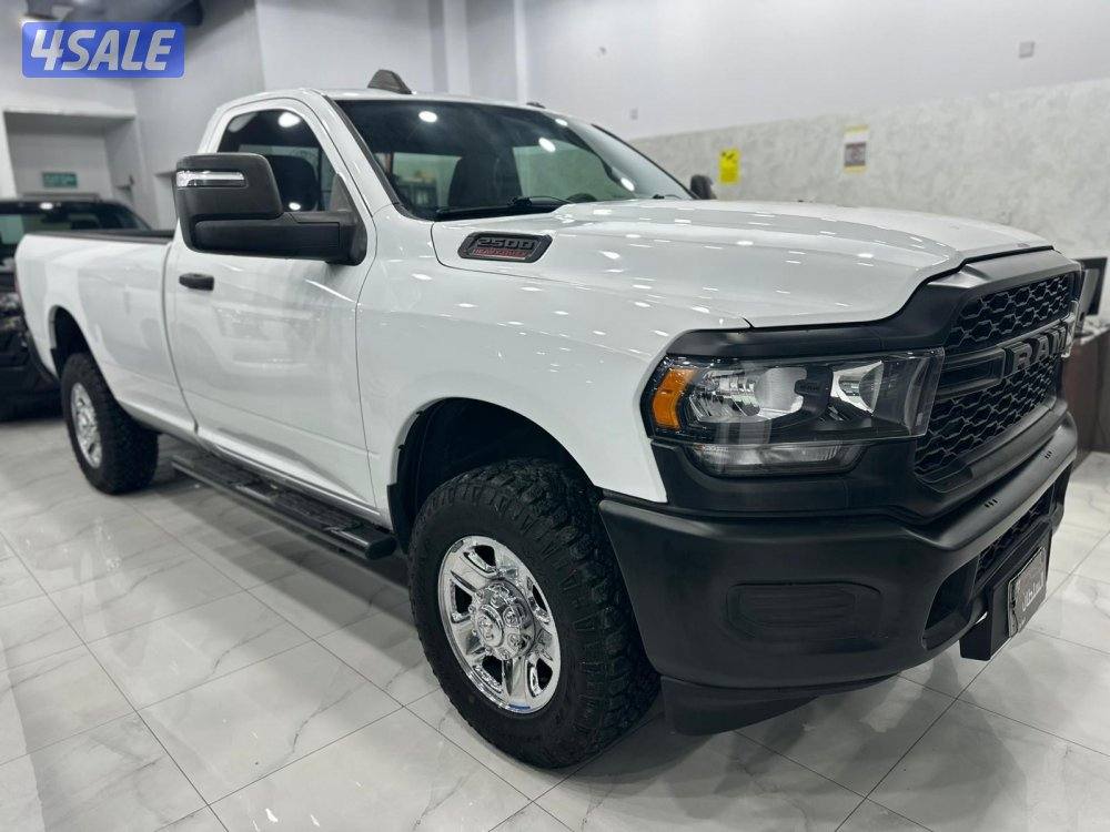 وانيت دودج رام قماره دبل ارضي موديل ٢٠٢٣ عداد ٣٣ ألف كم وارد الوكاله5