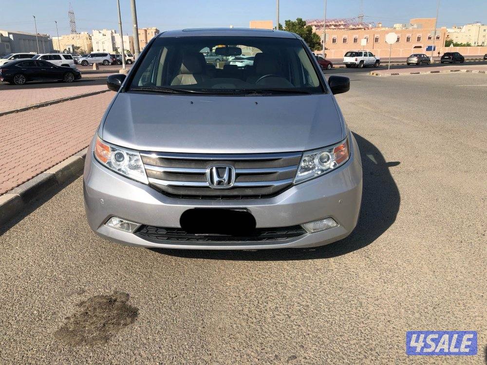 اوديسي موديل 2011 بحاله نادره. كامل المواصفات4