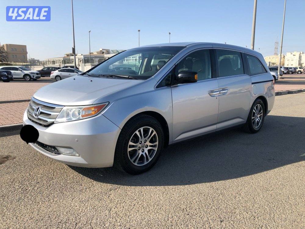 اوديسي موديل 2011 بحاله نادره. كامل المواصفات7