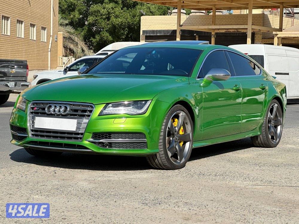 اودي 
S7
TFSI سلندر 8
عداد 94 الف فقط0