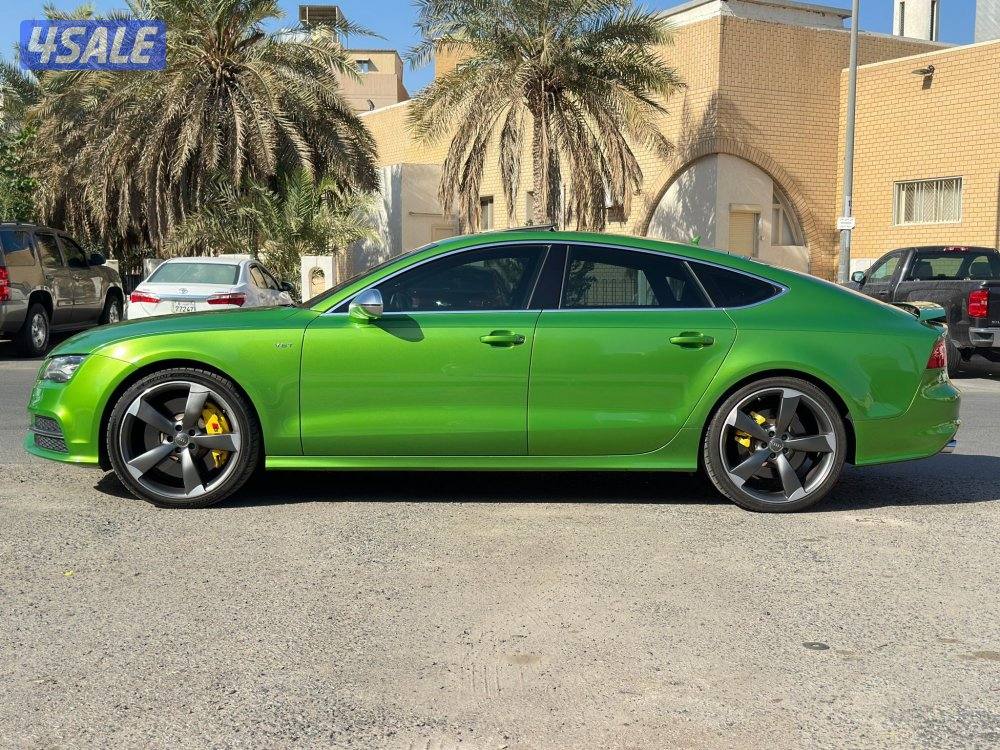 اودي 
S7
TFSI سلندر 8
عداد 94 الف فقط6