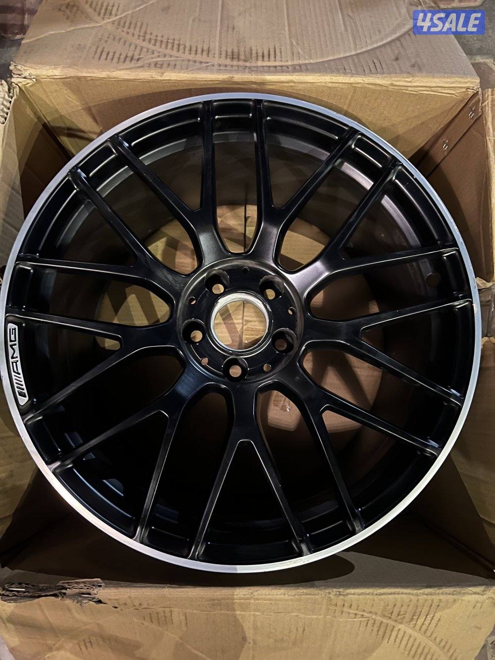 للبيع رنقات مرسيدس c63s AMG0