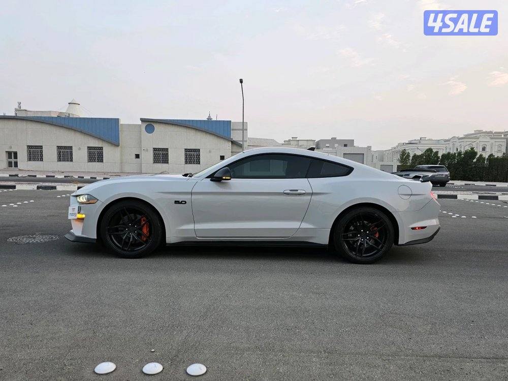 للبيع فورد موستانج موديل 20212