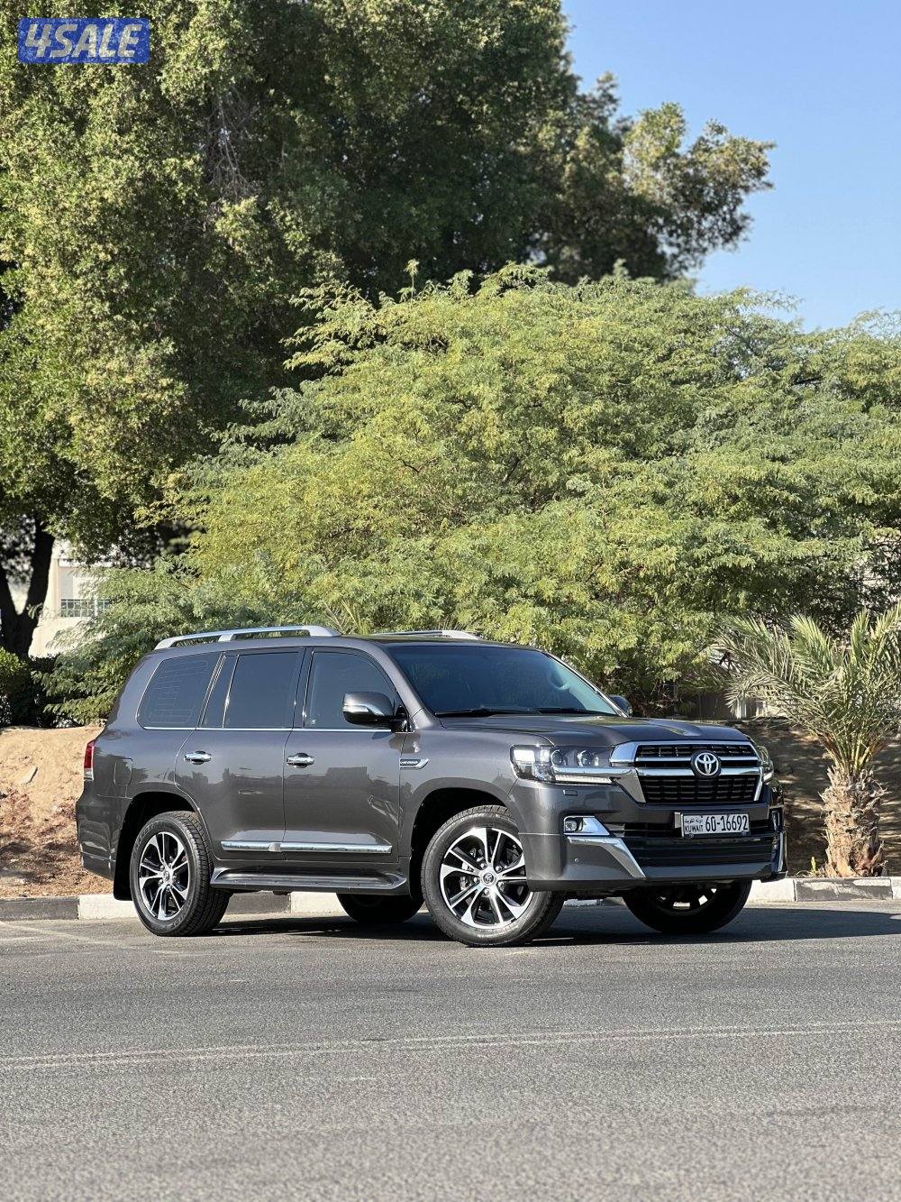 لاندكروزر 2021 جراند تورنغ2