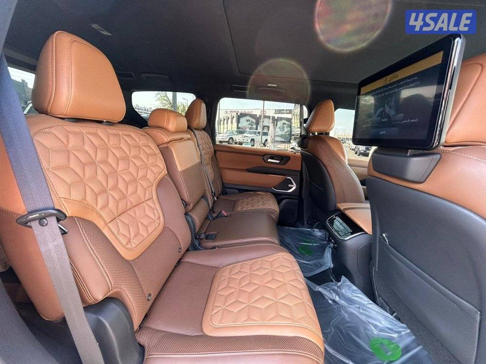 نيسان باترول بلاتنيوم.V64