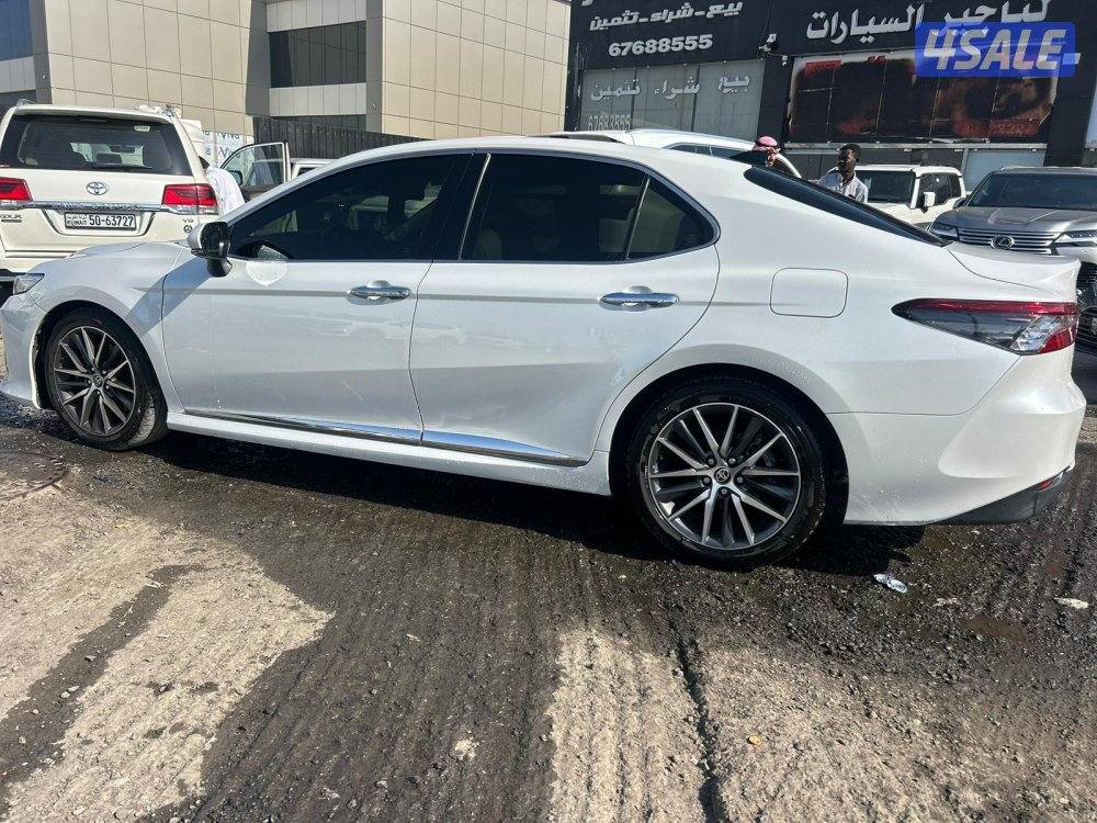 تويوتا كامرى LIMITEDEDITION.V62