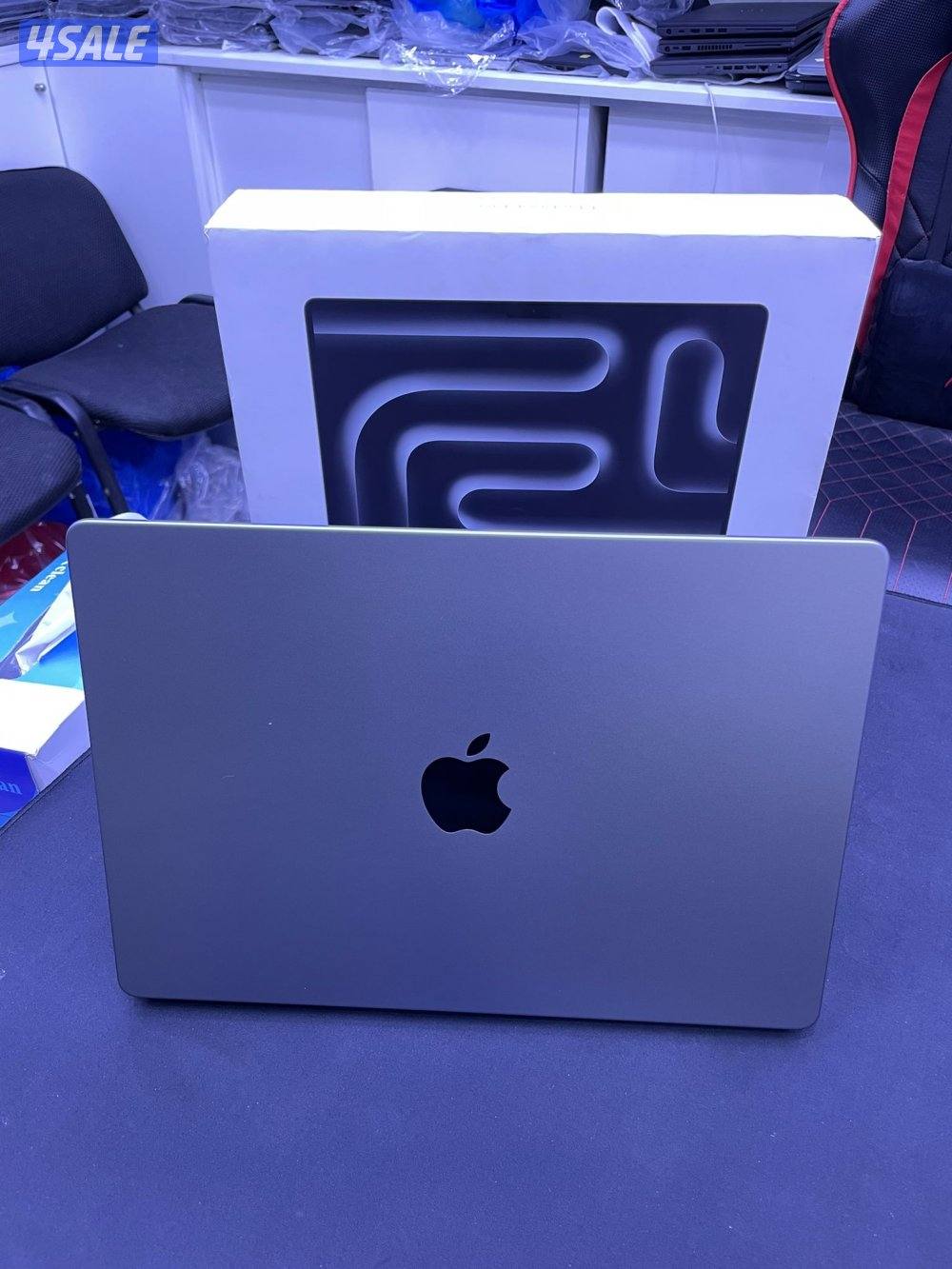 للبيع ماك برو M3 مشحون 7 مرات1