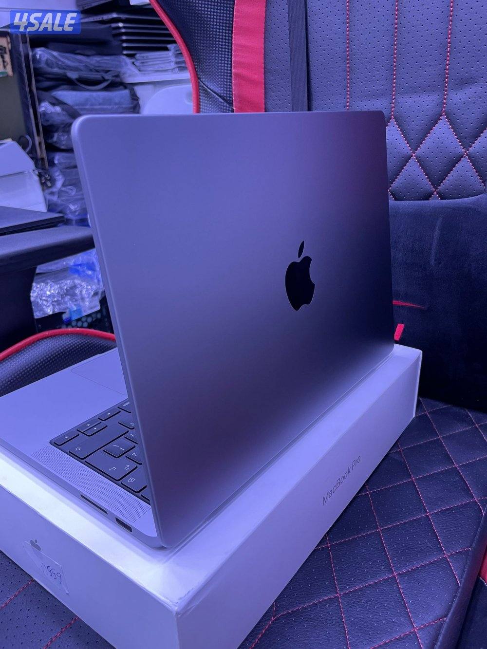 للبيع ماك برو M3 مشحون 7 مرات3