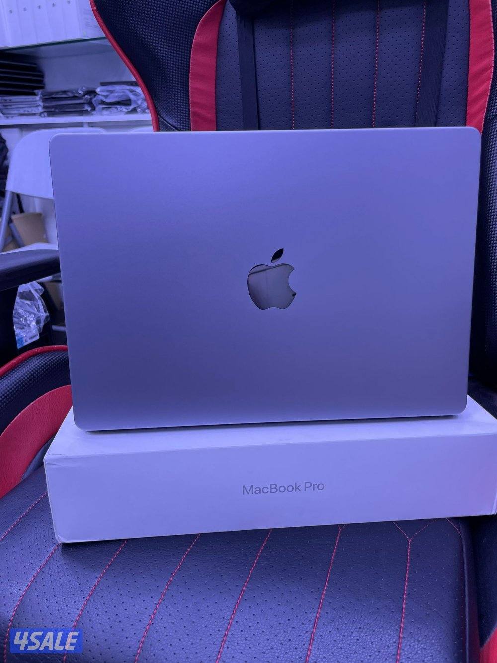 للبيع ماك برو M3 مشحون 7 مرات5
